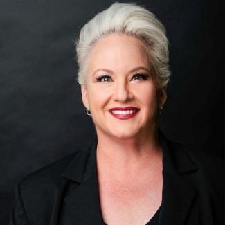 Headshot of Lori Schultz